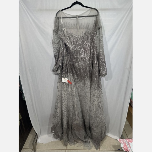 NWT$798 Mac Duggal [ 24 ] Jewel Encrusted Illusion Long Sleeve A-Line Gown Silve - Picture 9 of 17